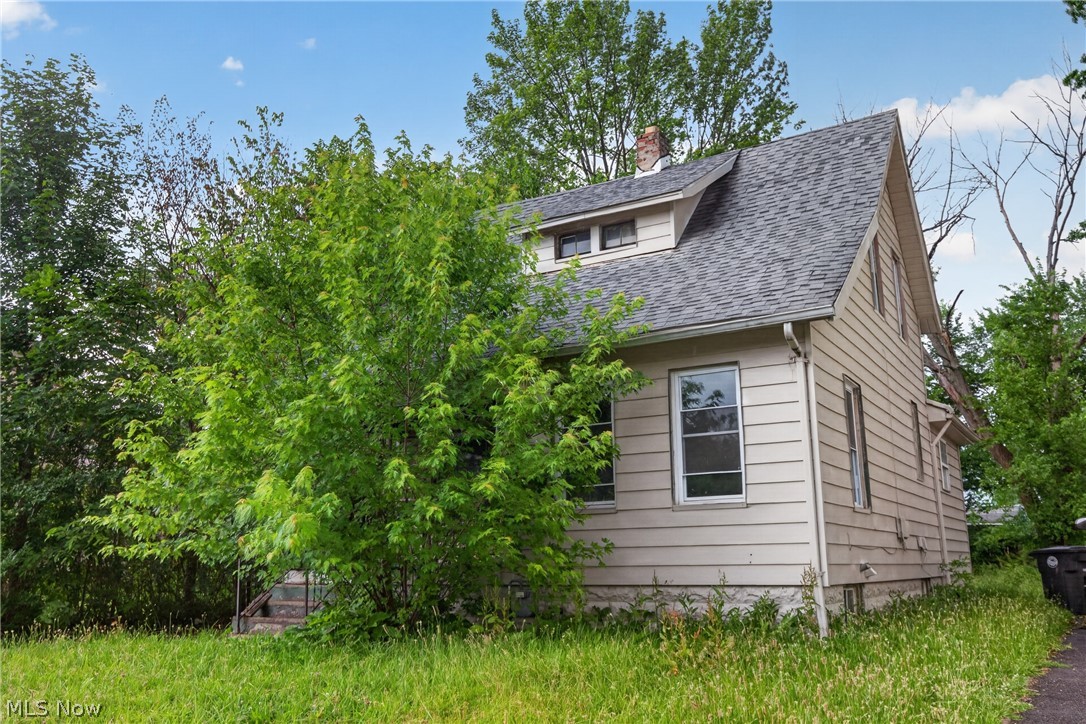 4126 E 142nd Street Cleveland OH 44128