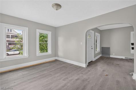 4126 E 142nd Street Cleveland OH 44128