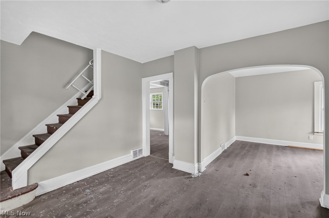 4126 E 142nd Street Cleveland OH 44128