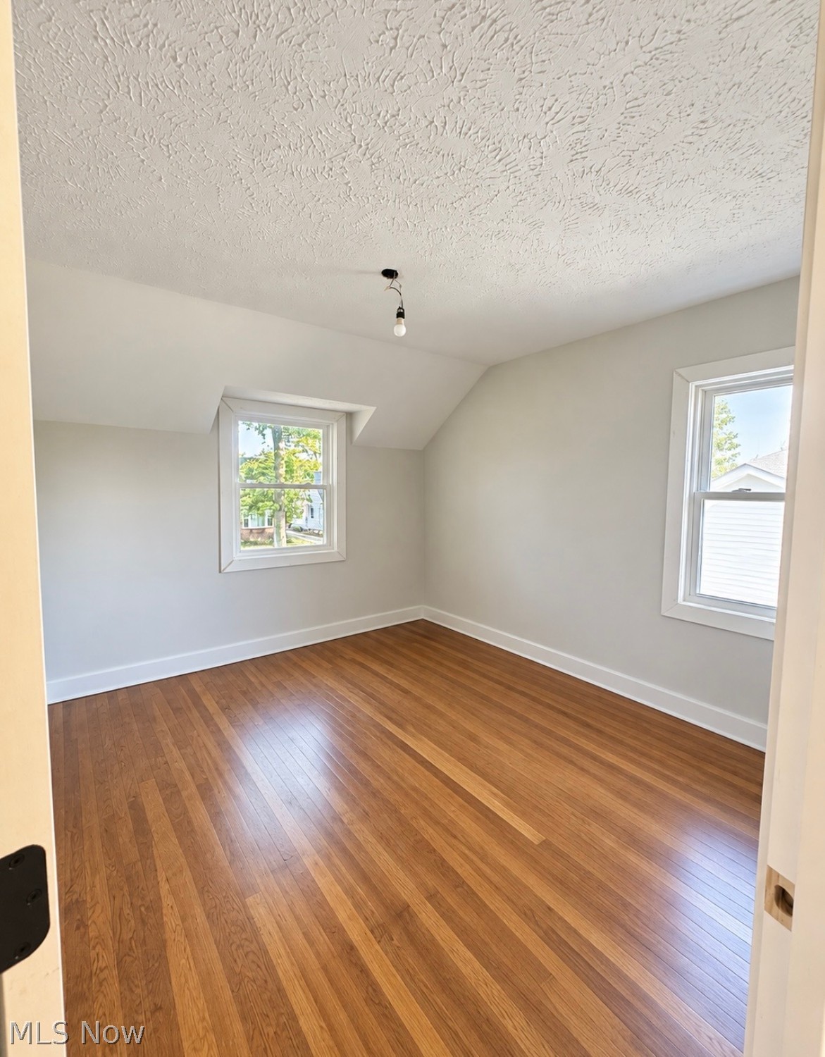 15912 Invermere Avenue Cleveland OH 44128