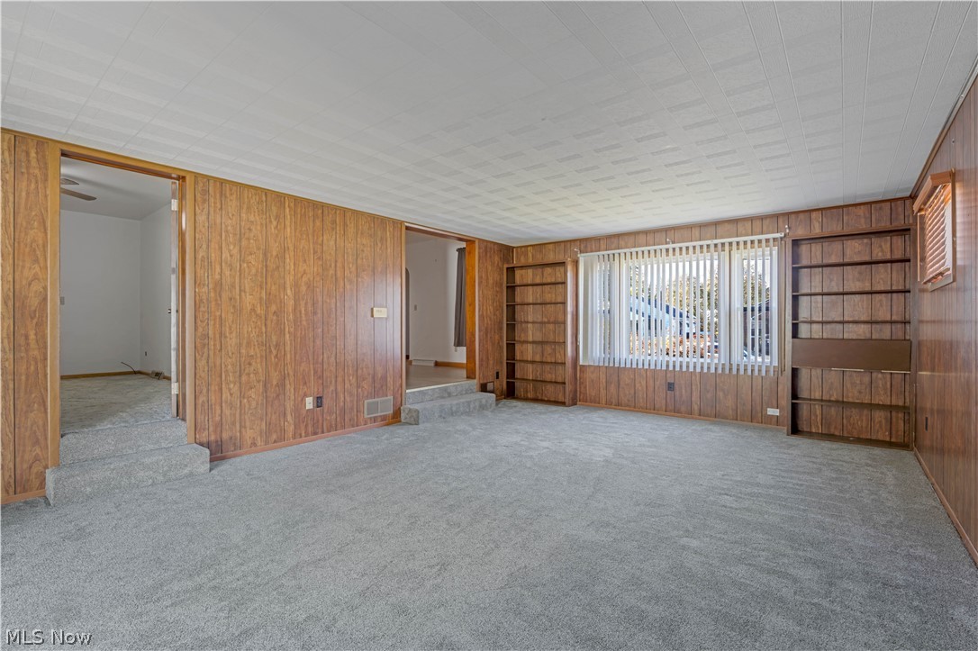 417 Otis Court SE Girard OH 44420