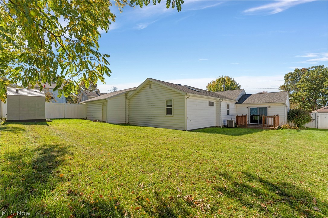 417 Otis Court SE Girard OH 44420