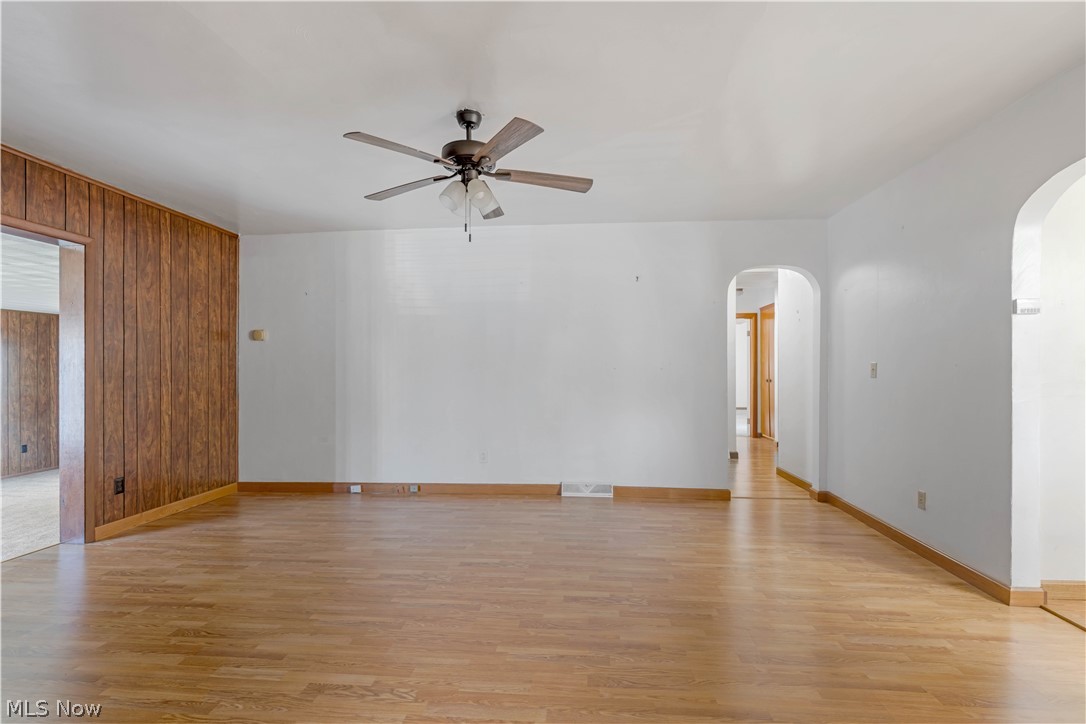 417 Otis Court SE Girard OH 44420