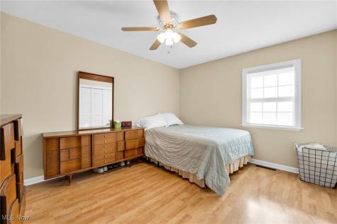 1900 Thorpe Circle Brunswick OH 44212