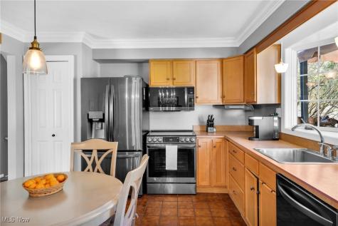 1900 Thorpe Circle Brunswick OH 44212