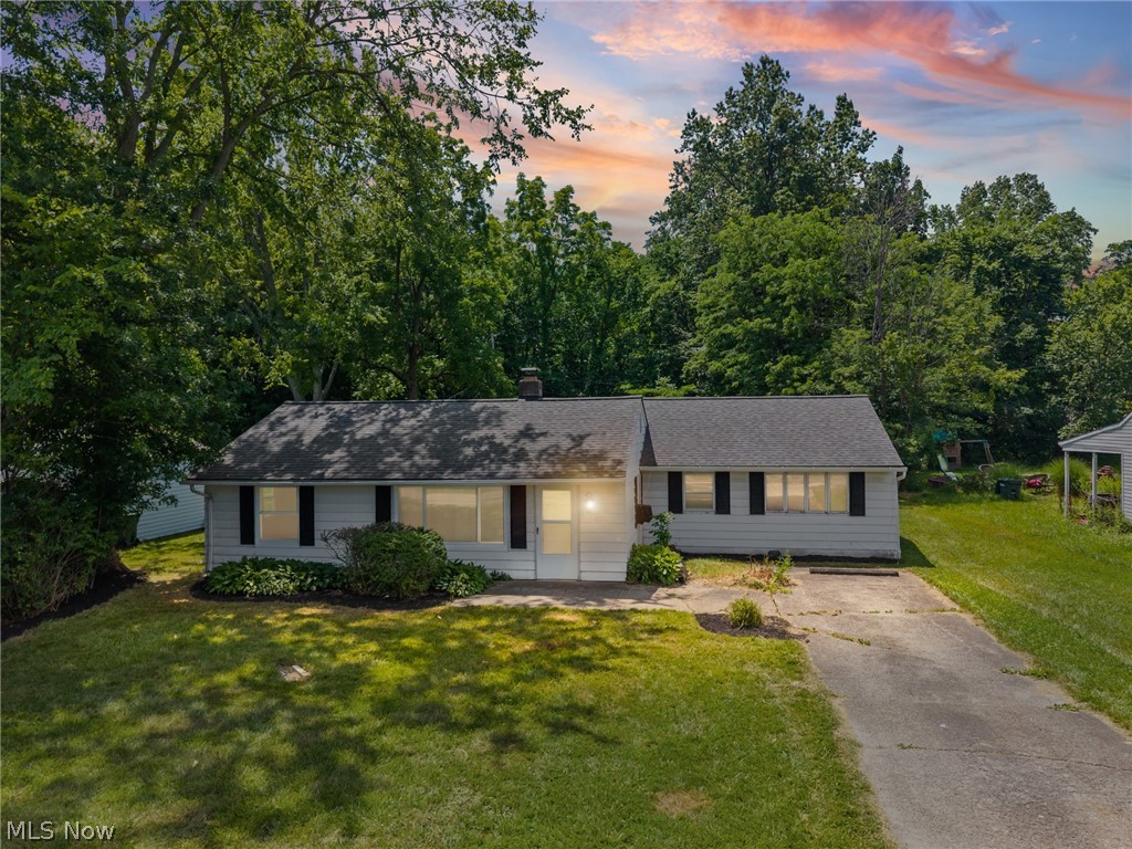 27111 Lynn Drive Olmsted Twp OH 44138