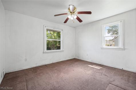 27111 Lynn Drive Olmsted Twp OH 44138