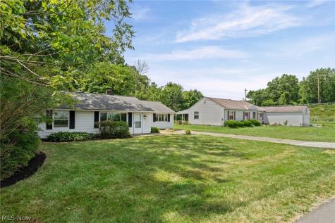 27111 Lynn Drive Olmsted Twp OH 44138