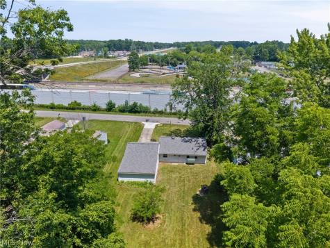 27111 Lynn Drive Olmsted Twp OH 44138