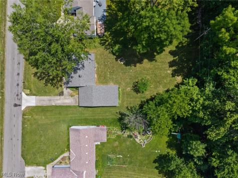 27111 Lynn Drive Olmsted Twp OH 44138