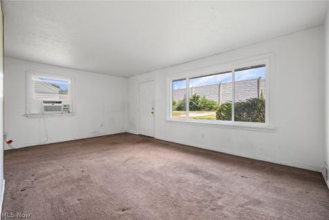 27111 Lynn Drive Olmsted Twp OH 44138