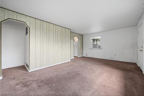 27111 Lynn Drive Olmsted Twp OH 44138