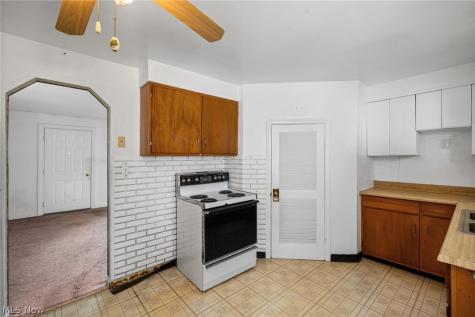 27111 Lynn Drive Olmsted Twp OH 44138