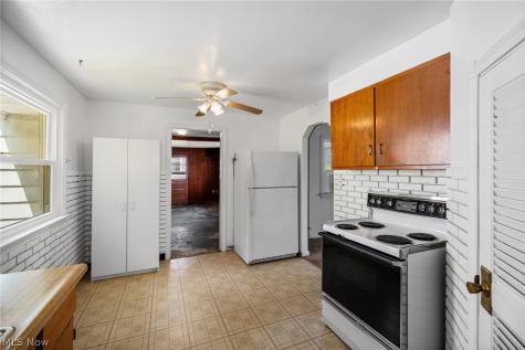 27111 Lynn Drive Olmsted Twp OH 44138
