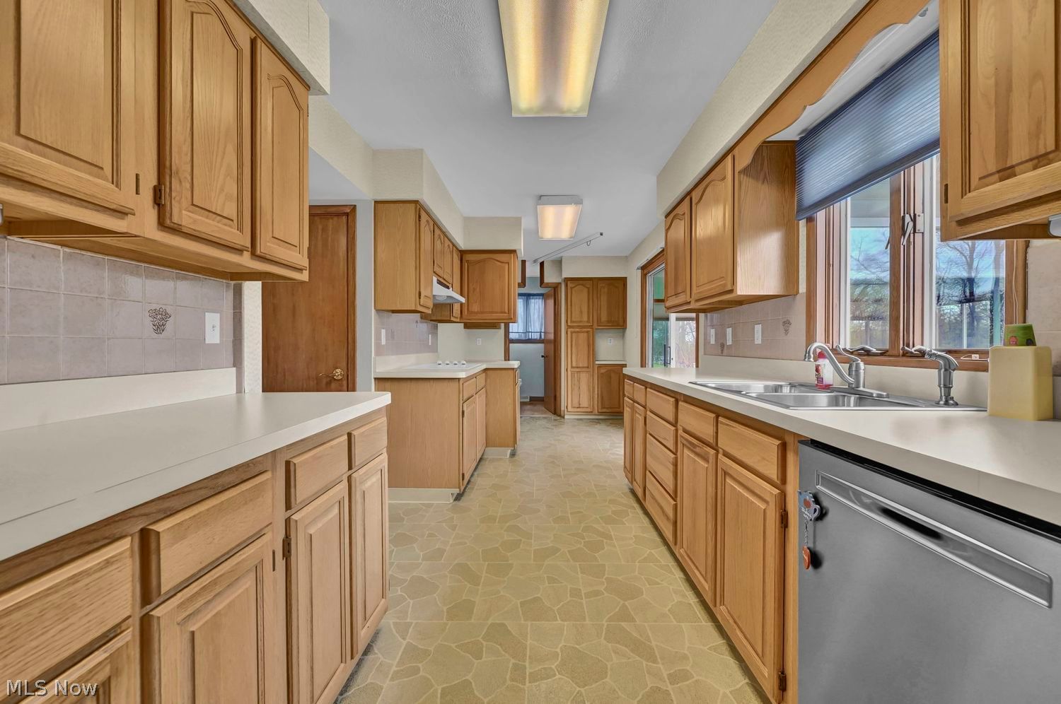 4330 E Wallings Road Broadview Heights OH 44147