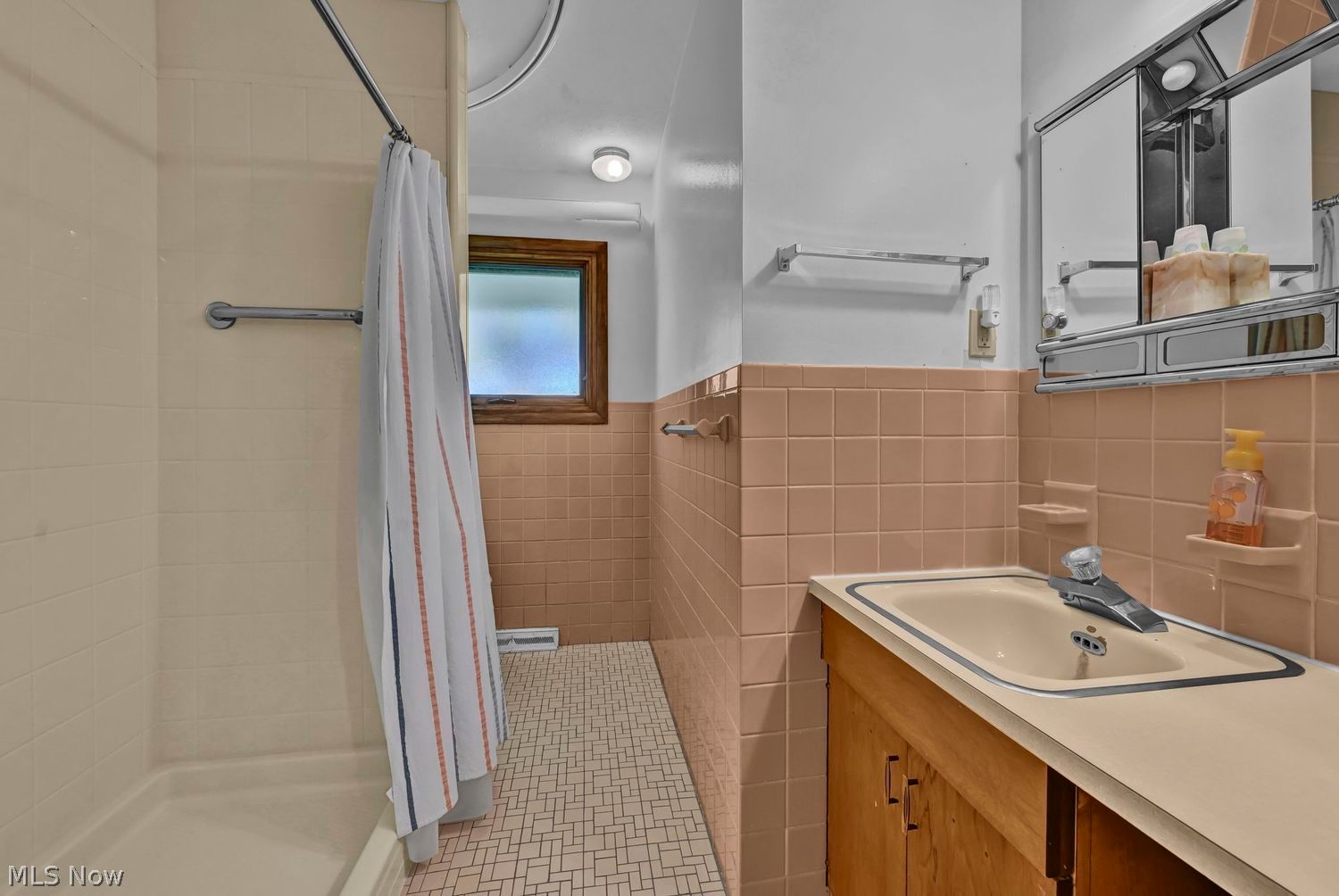 4330 E Wallings Road Broadview Heights OH 44147