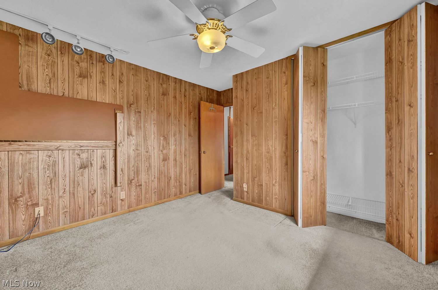 4330 E Wallings Road Broadview Heights OH 44147