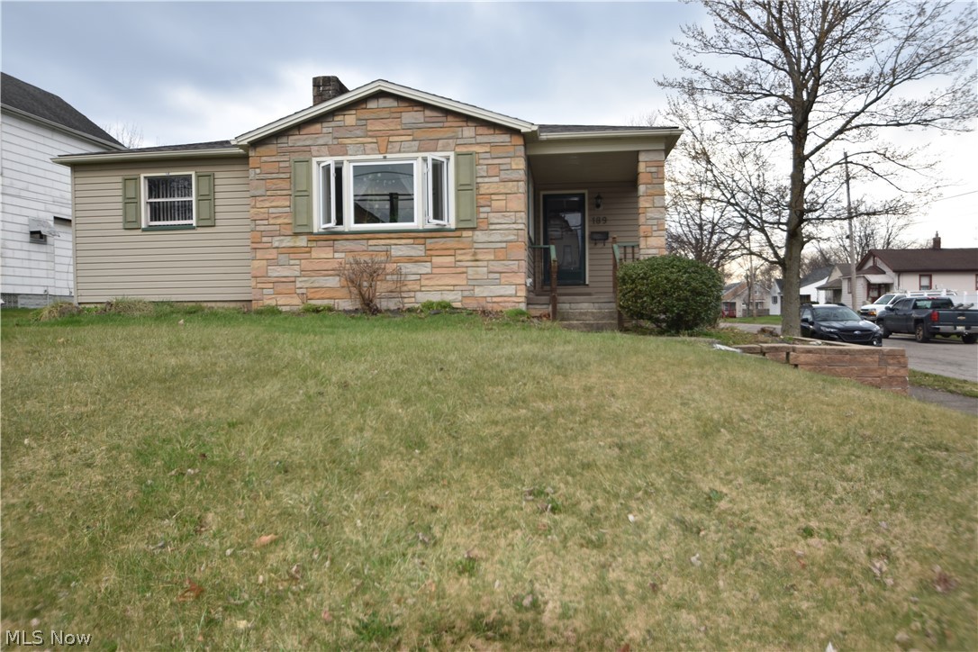 189 Center Street Struthers OH 44471