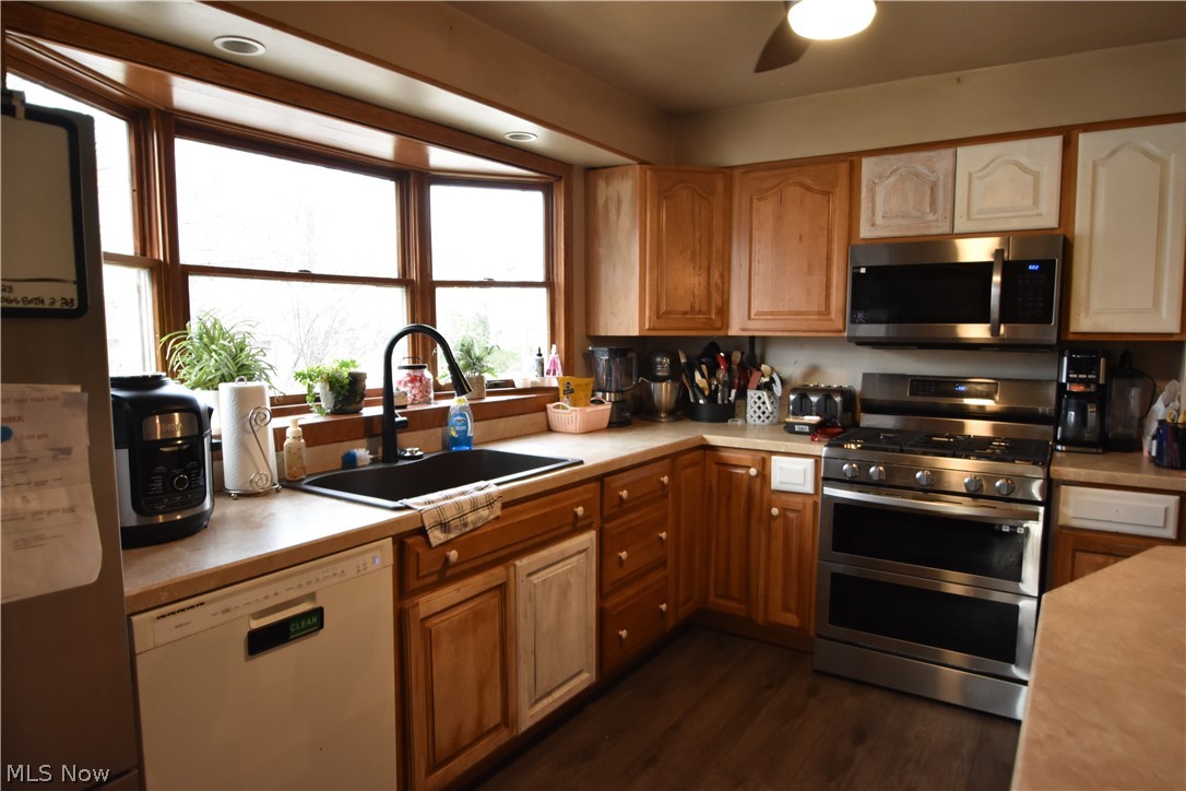 189 Center Street Struthers OH 44471