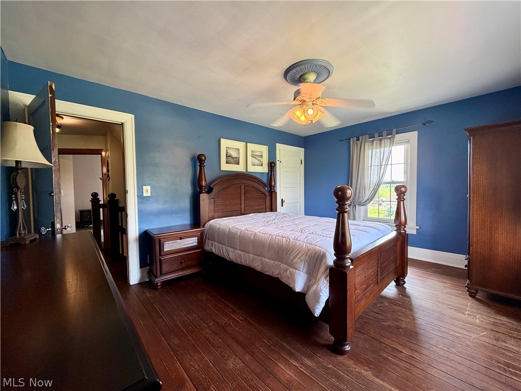 1212 Moccasin Road NE Carrollton OH 44615