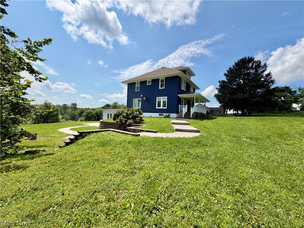 1212 Moccasin Road NE Carrollton OH 44615