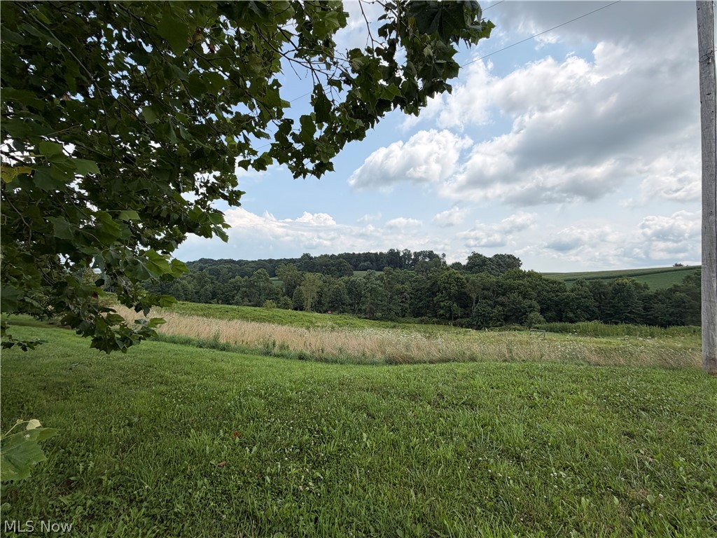 1212 Moccasin Road NE Carrollton OH 44615