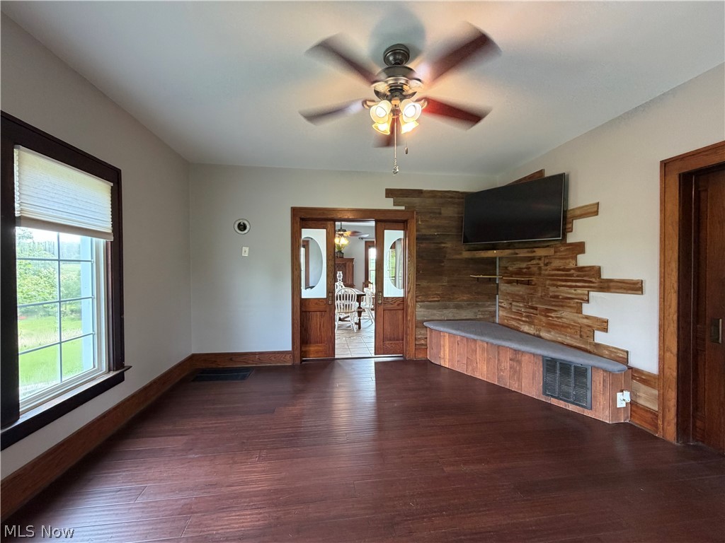 1212 Moccasin Road NE Carrollton OH 44615