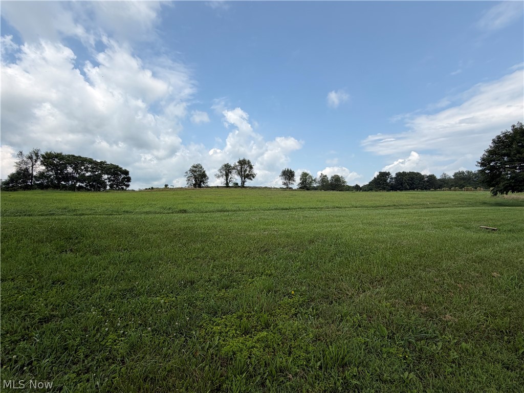 1212 Moccasin Road NE Carrollton OH 44615