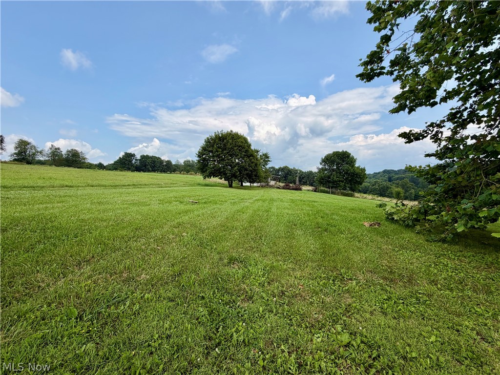 1212 Moccasin Road NE Carrollton OH 44615