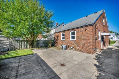 2313 Fairdale Avenue Cleveland OH 44109