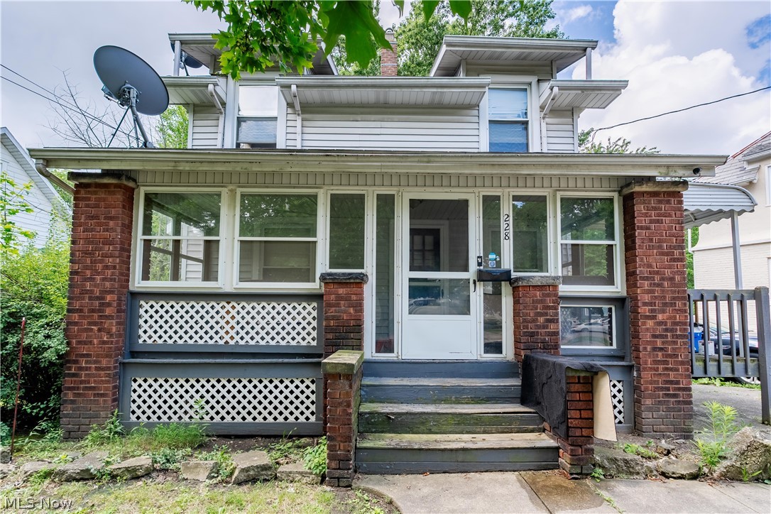 228 Para Avenue Akron OH 44305