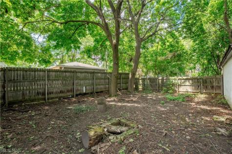228 Para Avenue Akron OH 44305