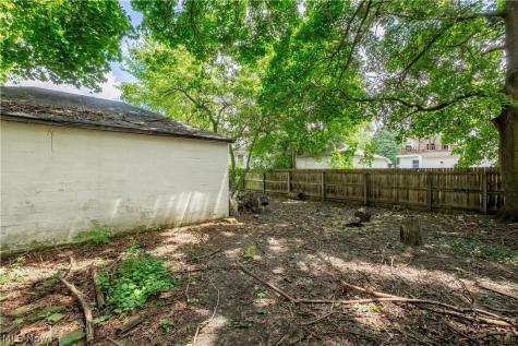 228 Para Avenue Akron OH 44305