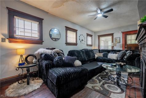228 Para Avenue Akron OH 44305