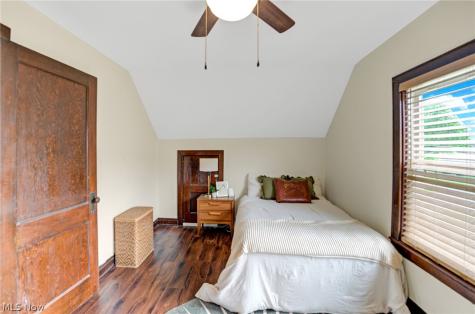 517 W Main Street Malvern OH 44644