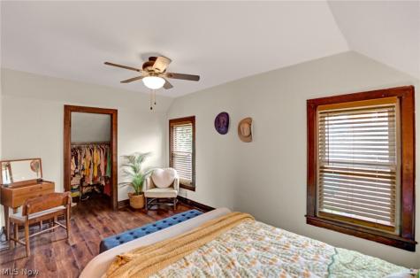 517 W Main Street Malvern OH 44644