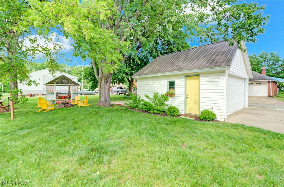 517 W Main Street Malvern OH 44644