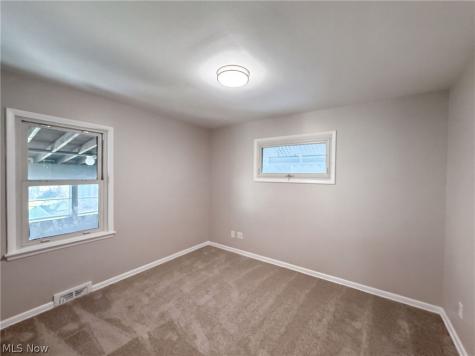 11301 Riveredge Drive Parma OH 44130