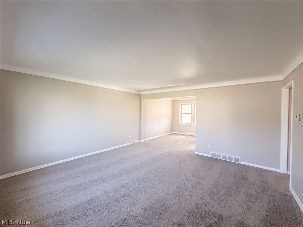 11301 Riveredge Drive Parma OH 44130