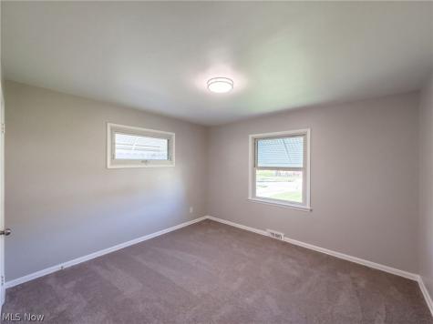 11301 Riveredge Drive Parma OH 44130
