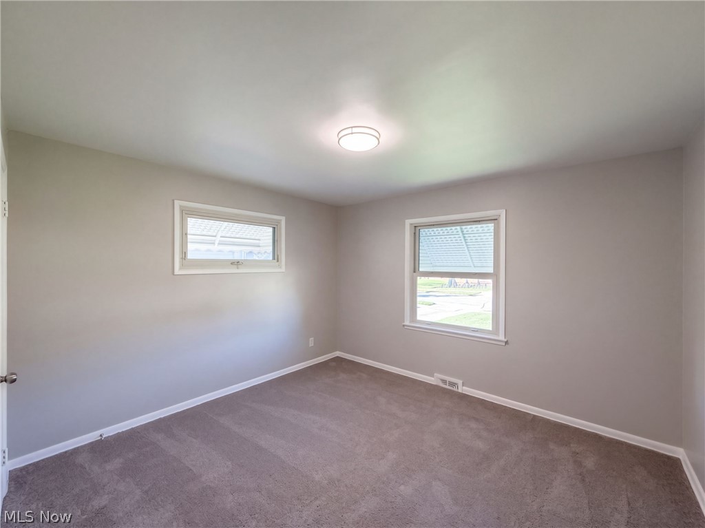 11301 Riveredge Drive Parma OH 44130