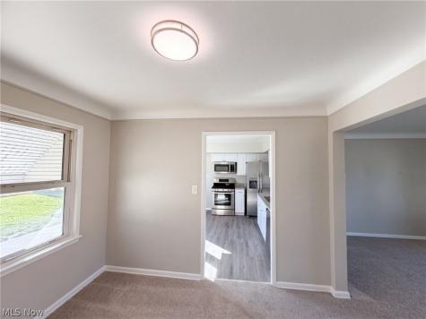 11301 Riveredge Drive Parma OH 44130