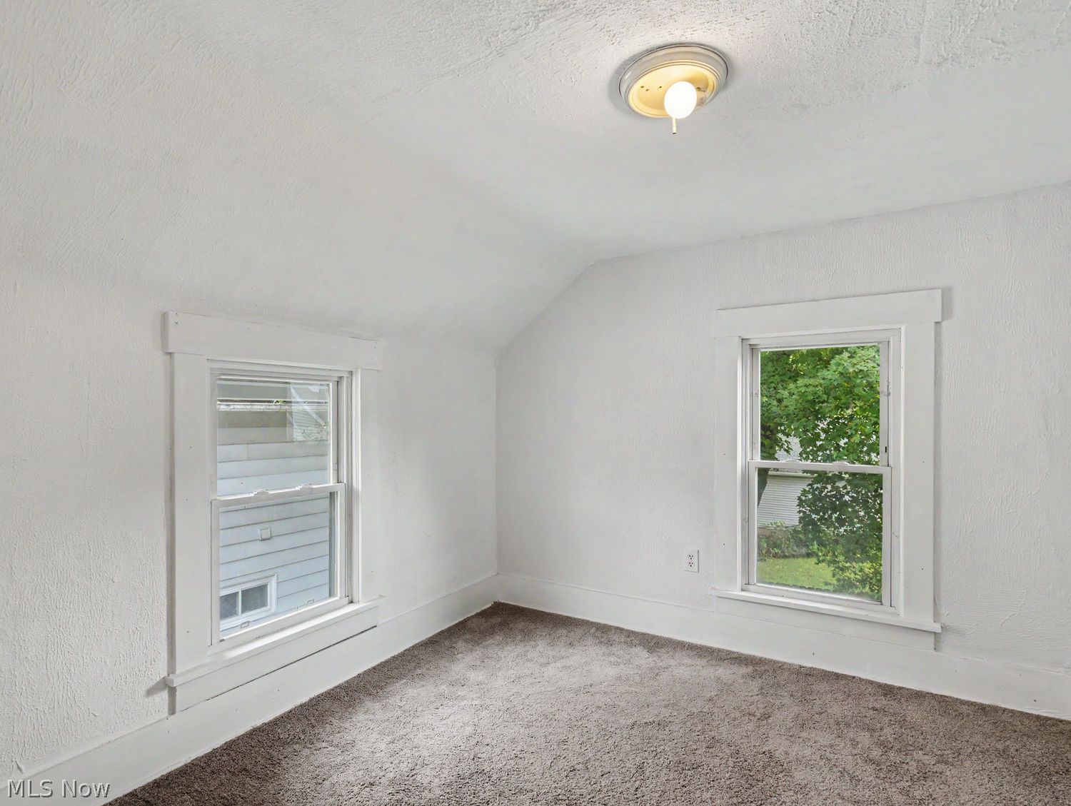 639 Broadway Street E Cuyahoga Falls OH 44221