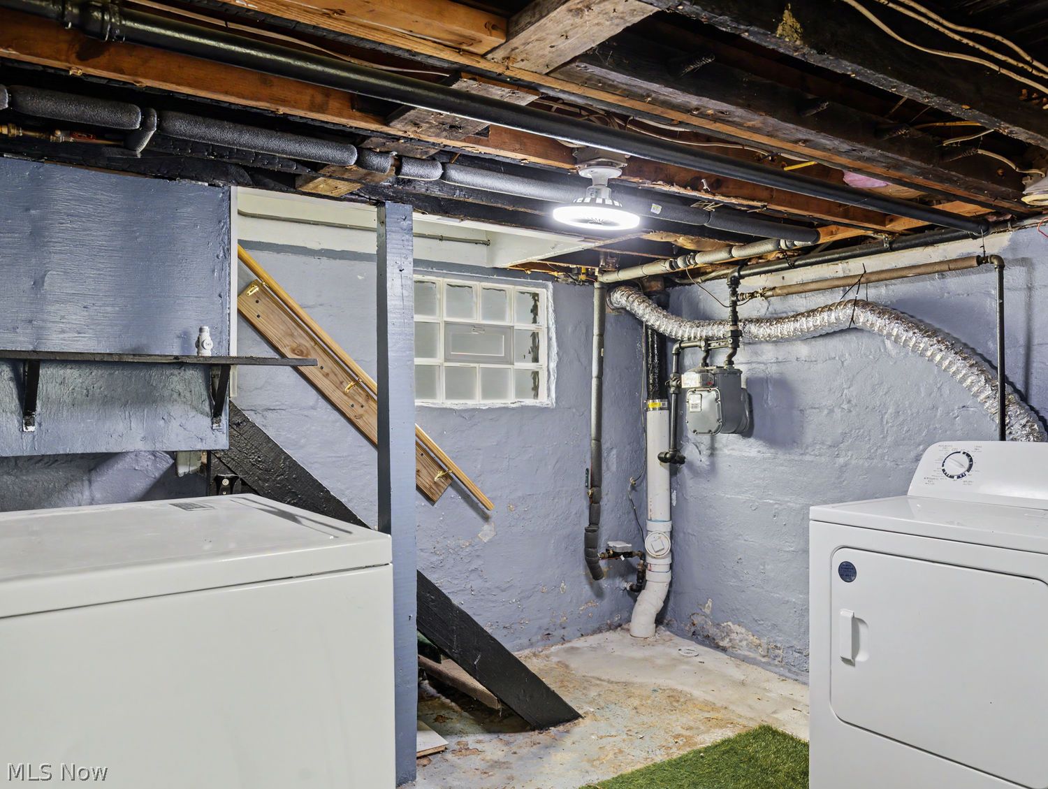 639 Broadway Street E Cuyahoga Falls OH 44221