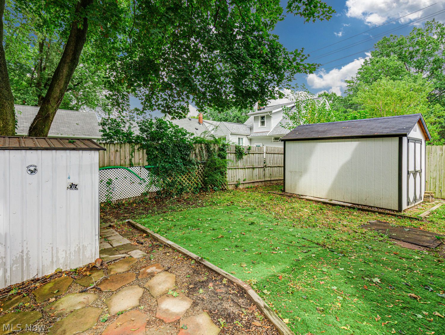 639 Broadway Street E Cuyahoga Falls OH 44221