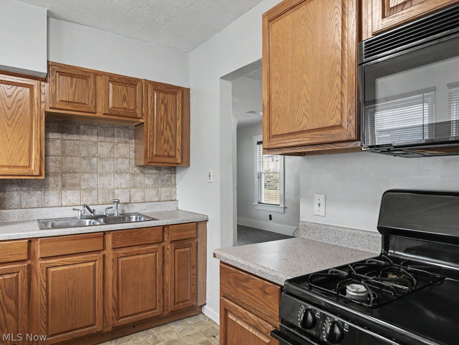 639 Broadway Street E Cuyahoga Falls OH 44221