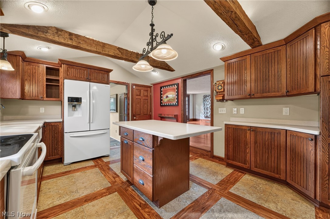 7165 Sidley Road Thompson OH 44086