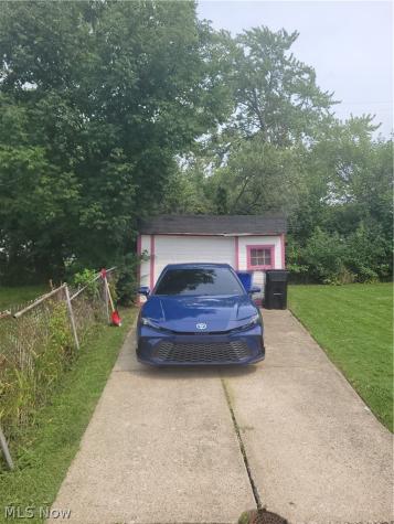 4433 E 156th Street Cleveland OH 44128