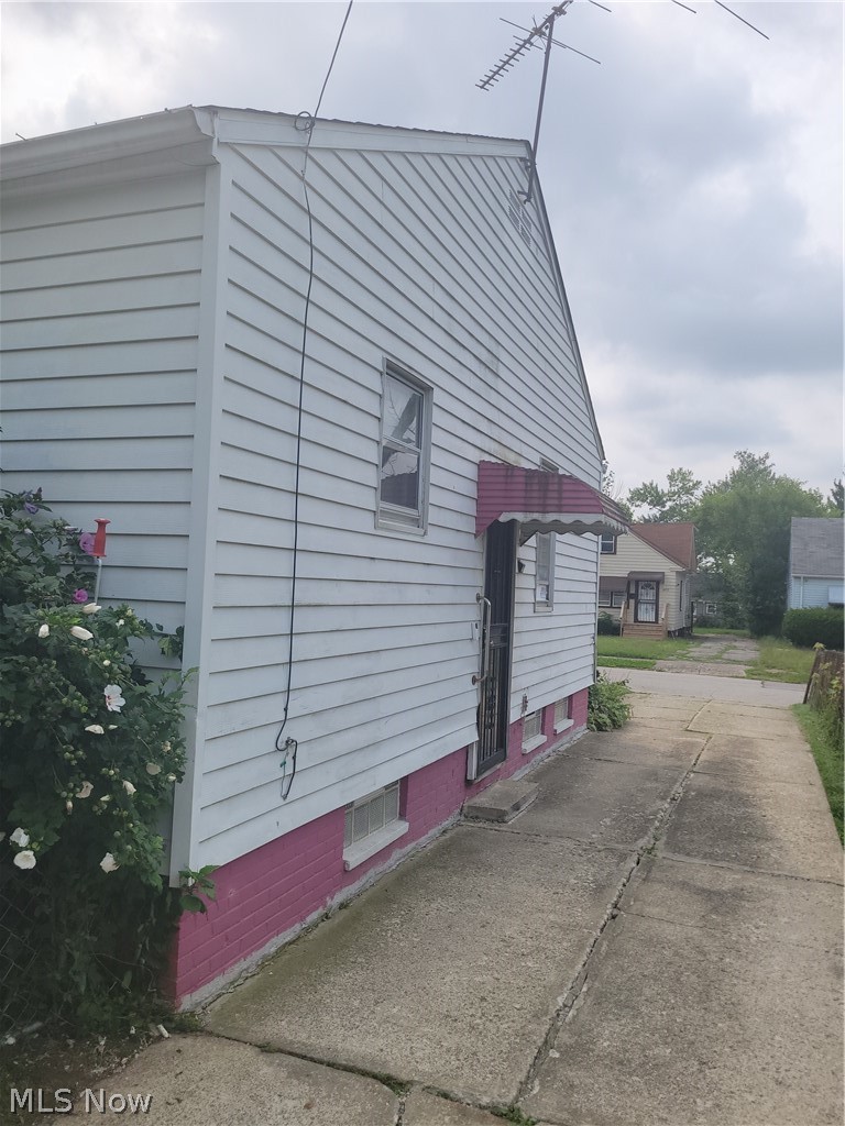 4433 E 156th Street Cleveland OH 44128