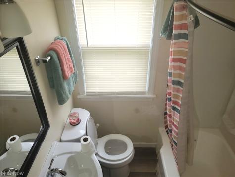 4433 E 156th Street Cleveland OH 44128